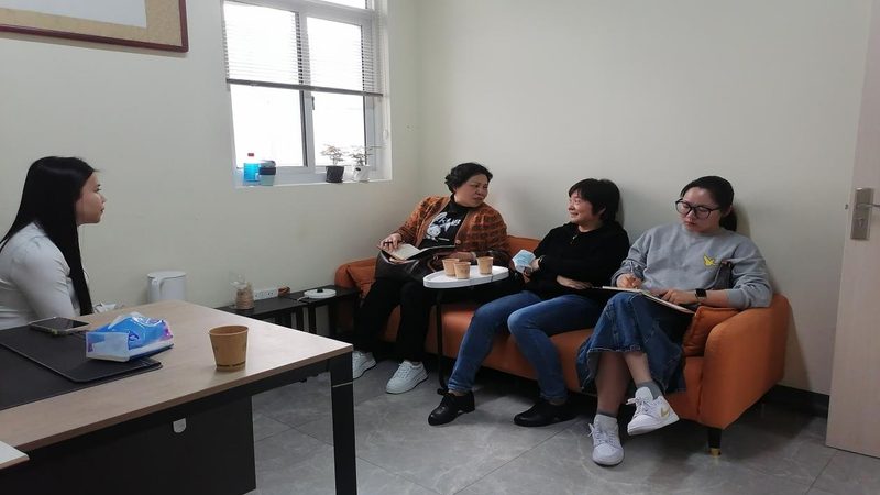 小标题：在线教育兴起，选择机构需谨慎