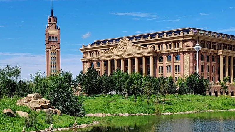 除了师资背景，教学成果也是评估师资力量的重要指标。可以从以下几个方面来了解：